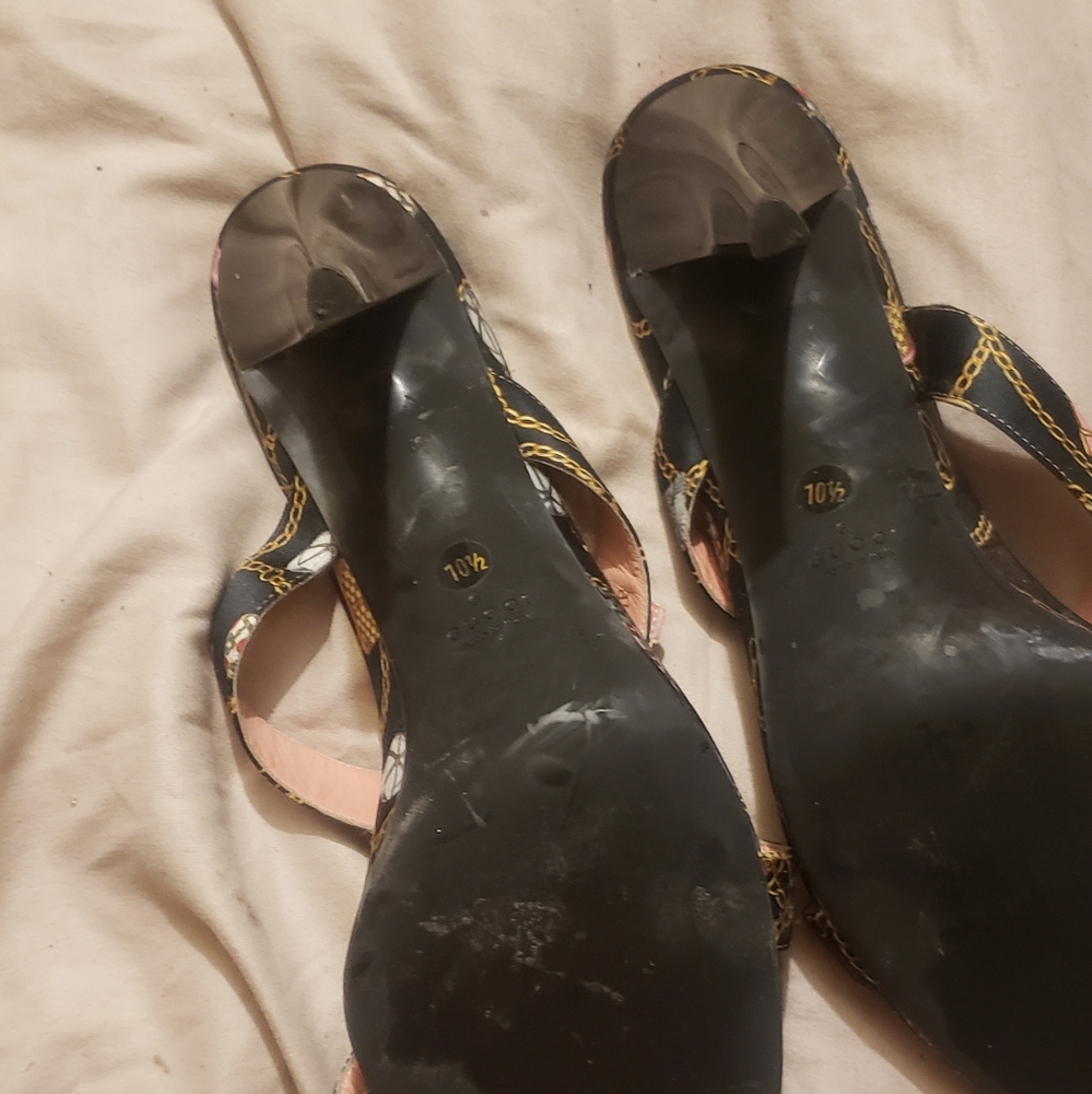 Shoes - Picture 2 of 6